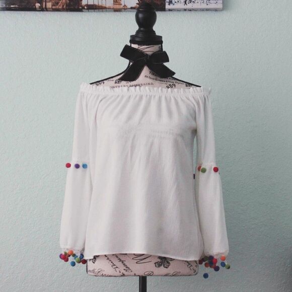 Nylon Apparel Off Shoulder Tops w/ Pompoms in S - Picture 4 of 8